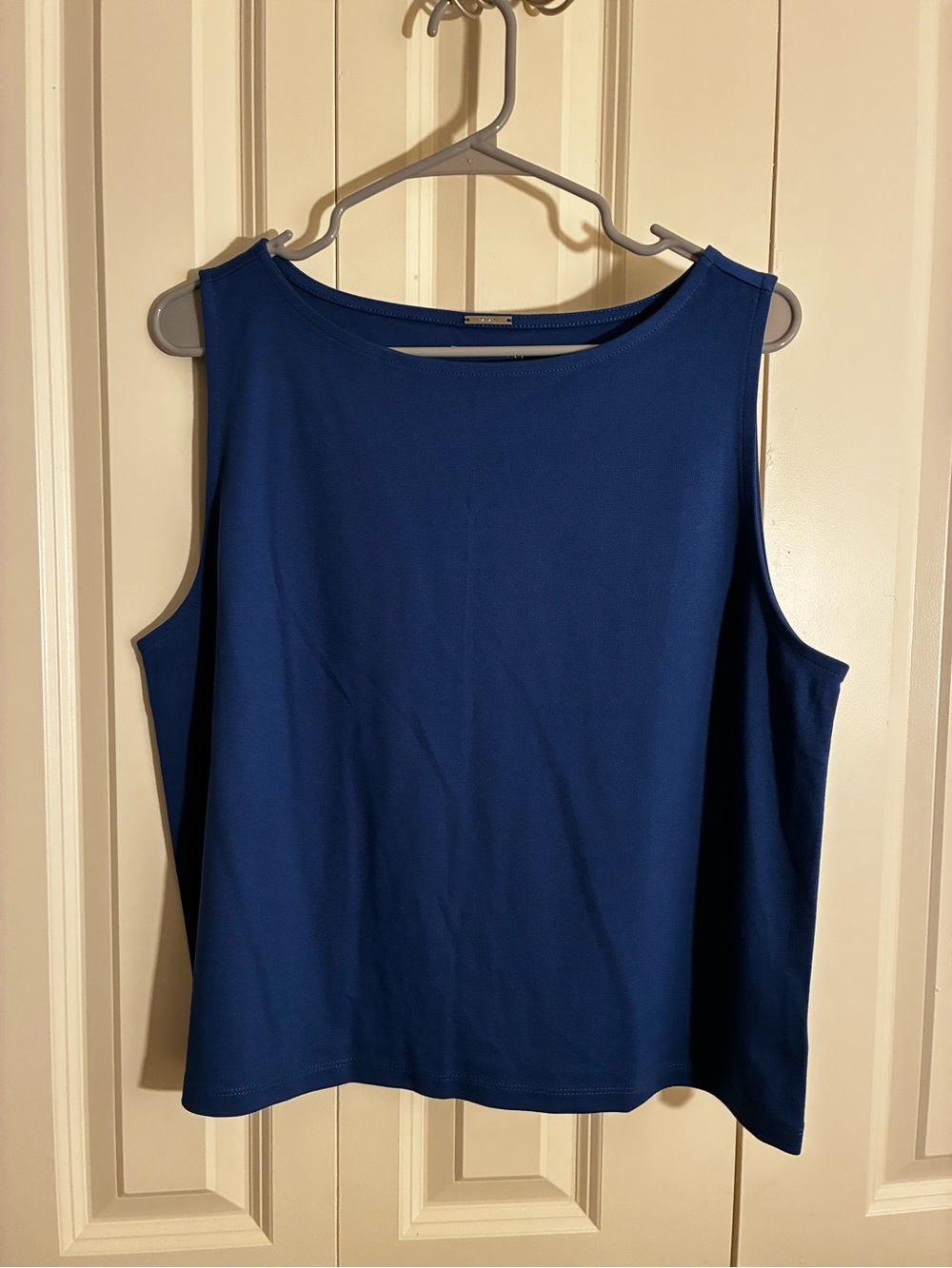 Tahari Royal Blue Sleeveless Cropped Tank Top